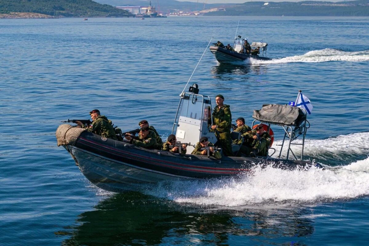    В Мурманской области рассказывают историю морских пехотинцев