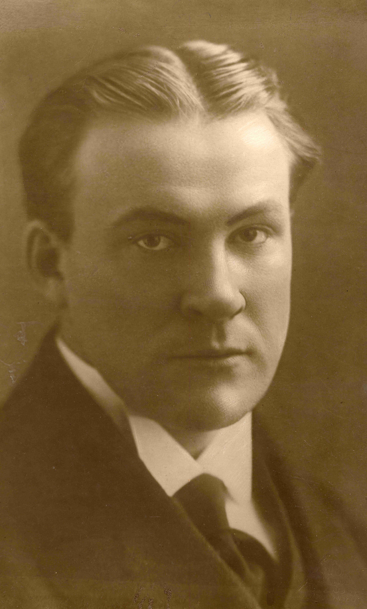 Николай Знаменский