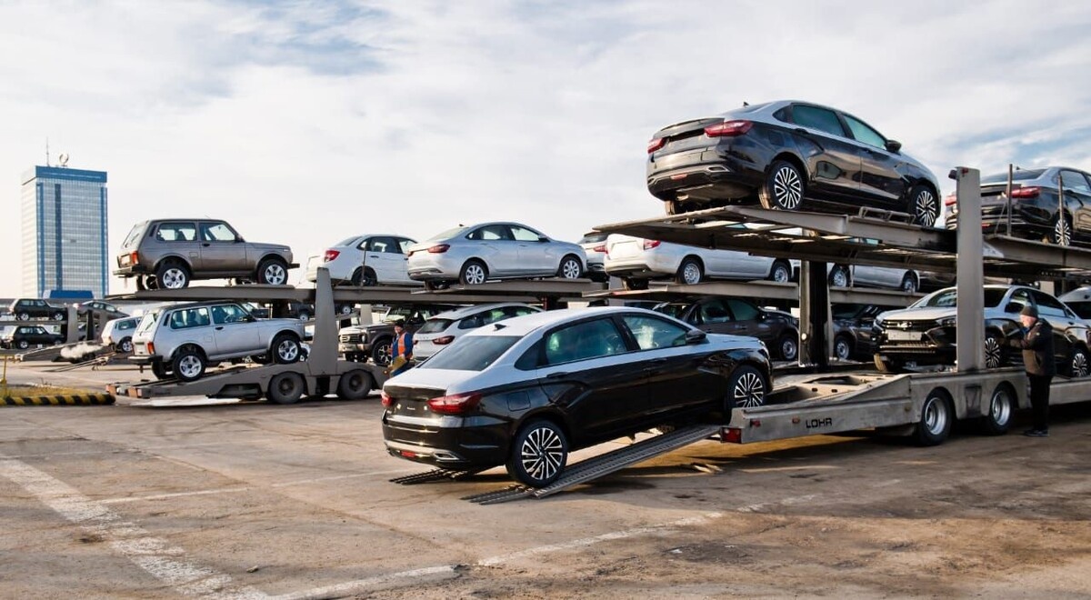 Завозят пачками