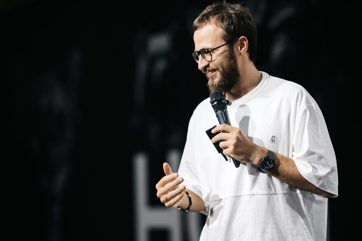 Михаил Гребенюк