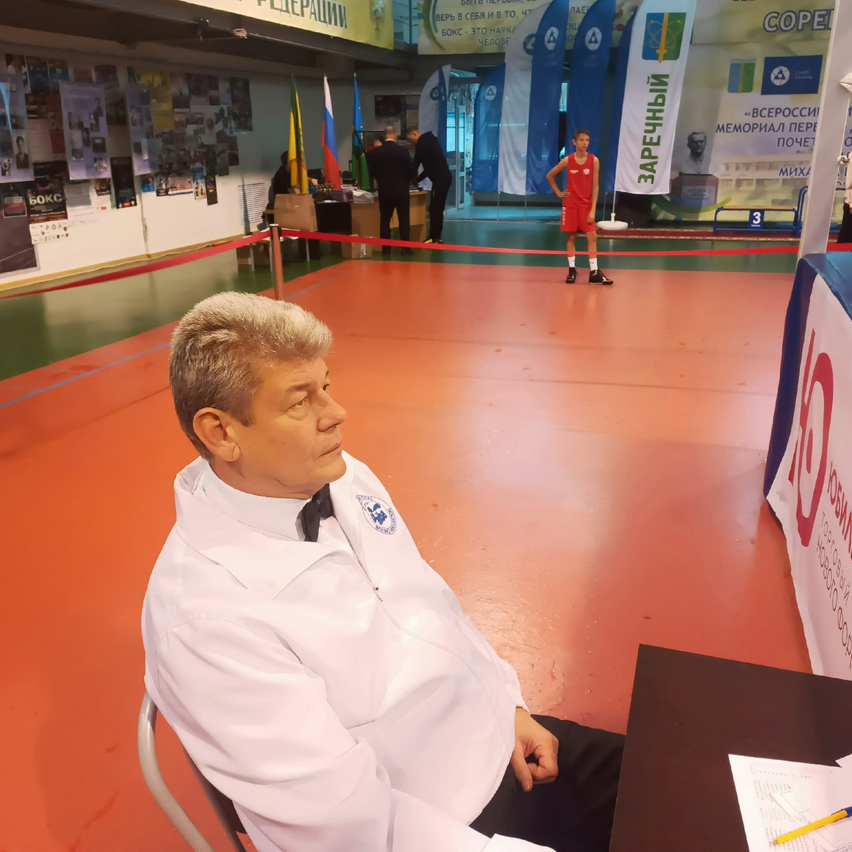 За судейским столиком – Сергей Анатольевич Кубарь