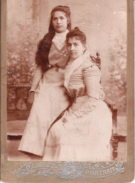 Армянские женщины. Источник: ianyanmag.com