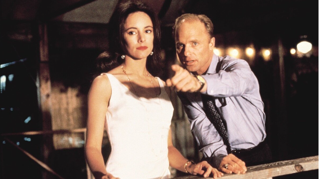 Кадр из фильма "Фарфоровая луна" (1991)