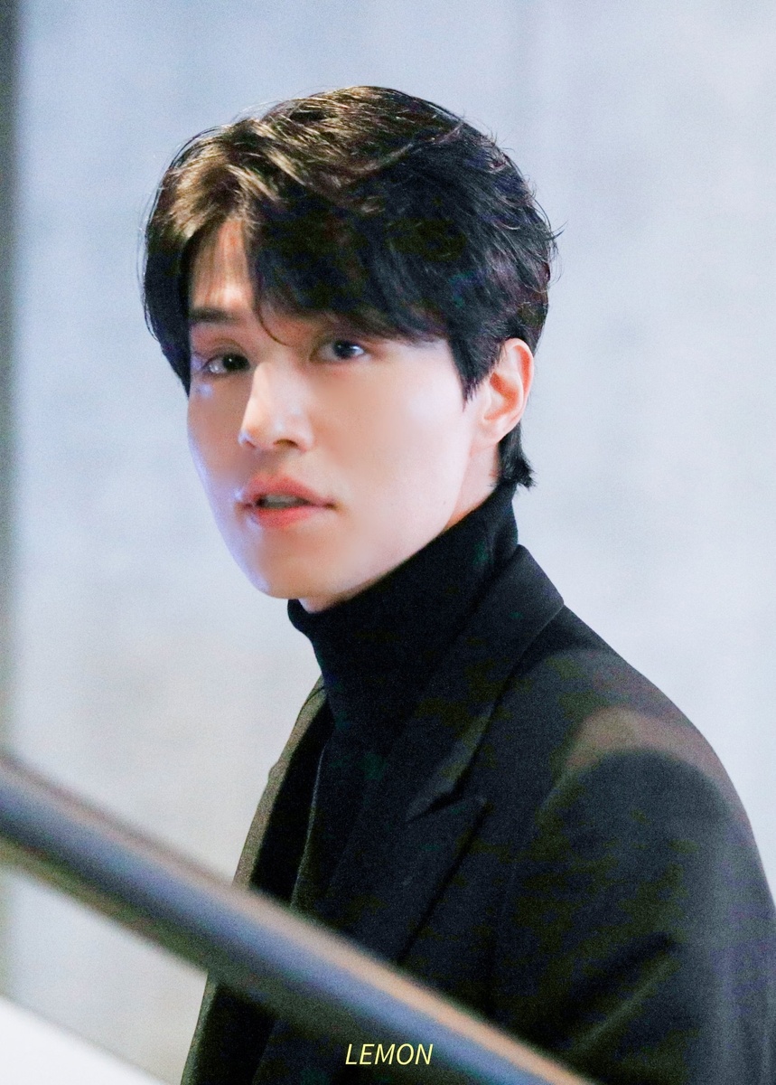 Фанаты спросили Донука, придёт ли он в «Баббл», он ответил: «Аа, я подумаю».