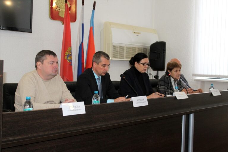    Жителей Адамовского района заверили, что больницу в райцентре не закроют Алла Черкесатова