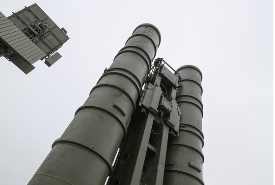    Зенитно-ракетный комплекс С-400