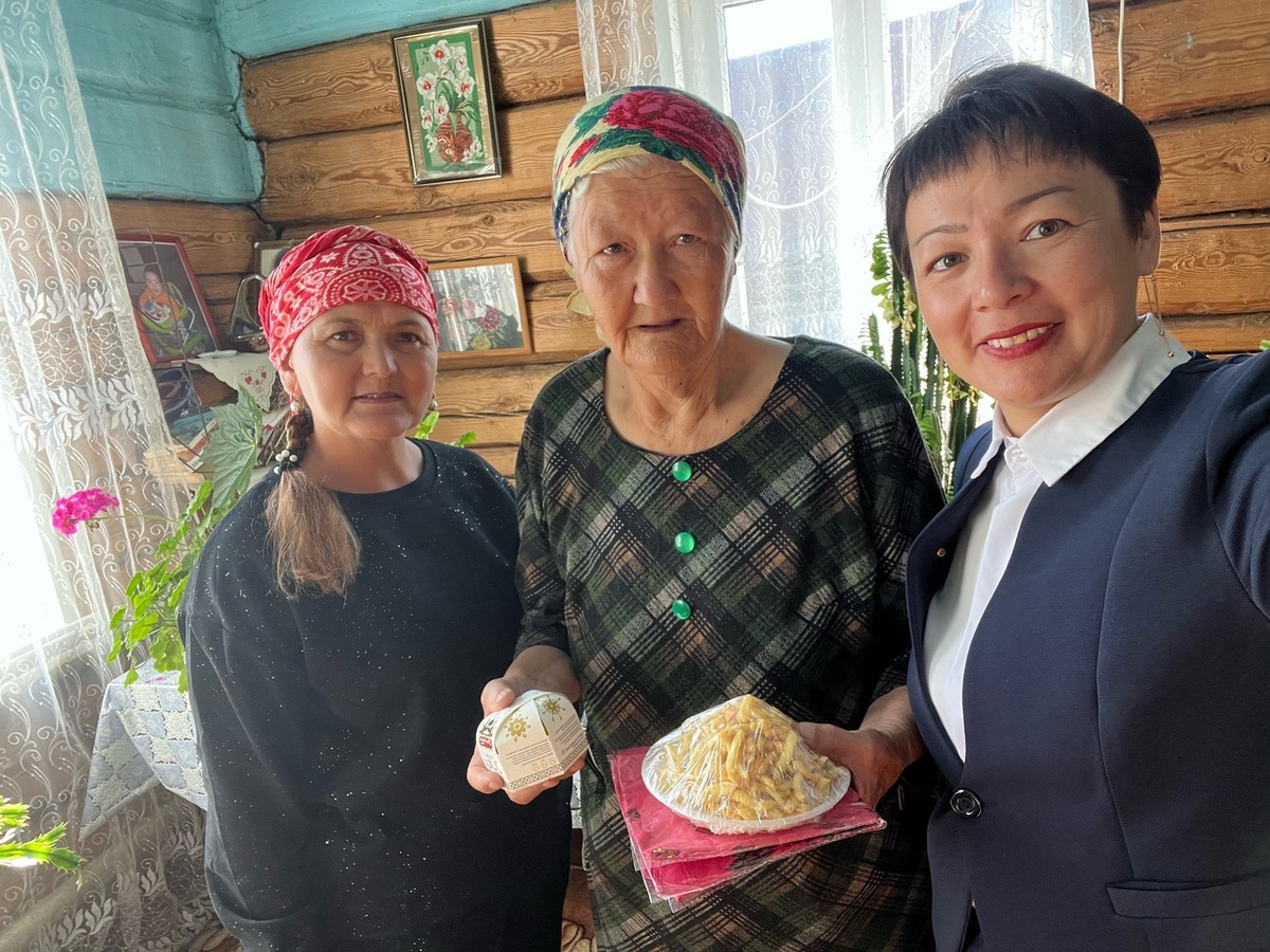 ФОТО ИЗ АРХИВА МУНИРЫ УЕЛДАНОВОЙ