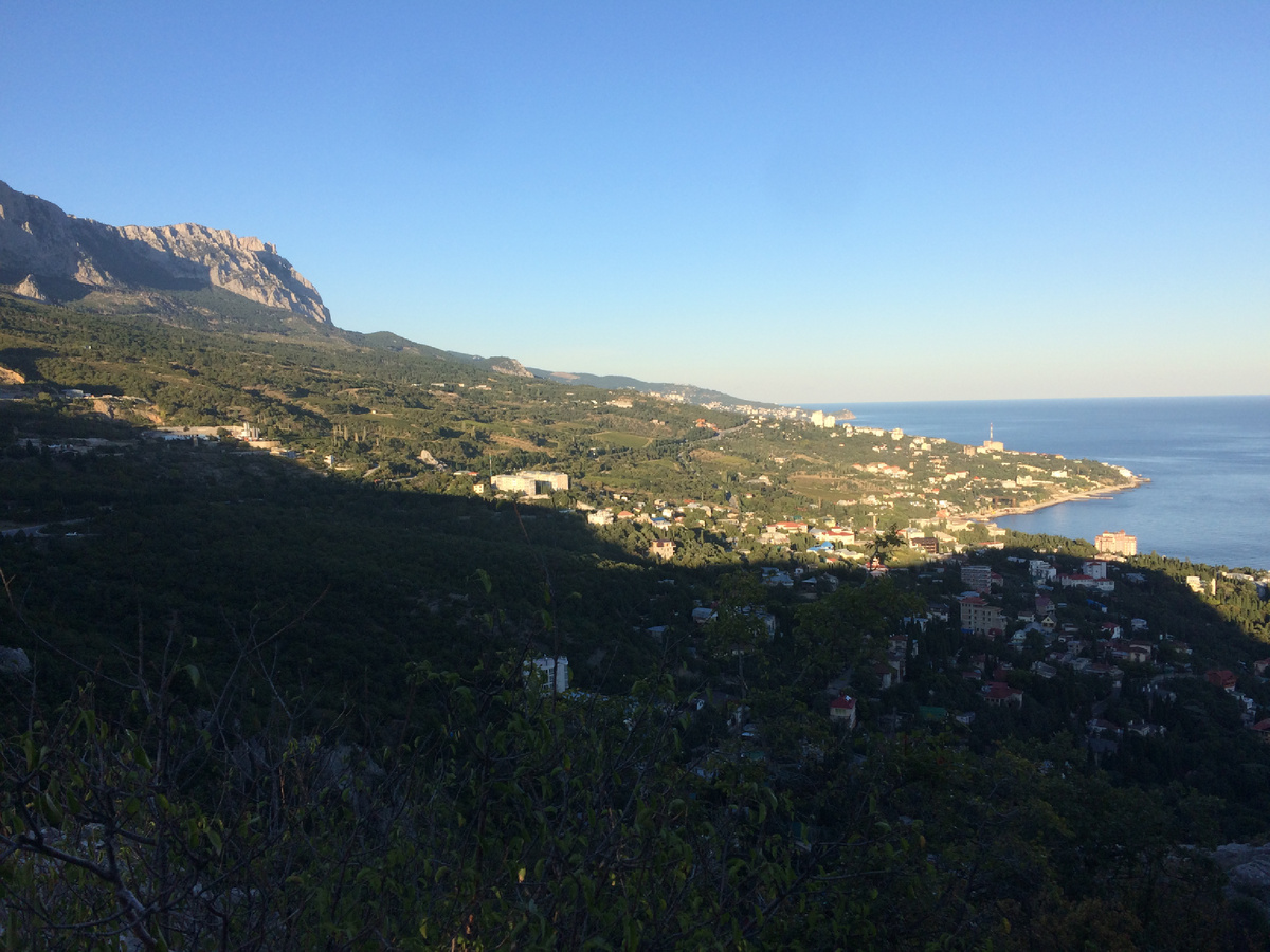 Вид на Ай-Петри с горы Кошка