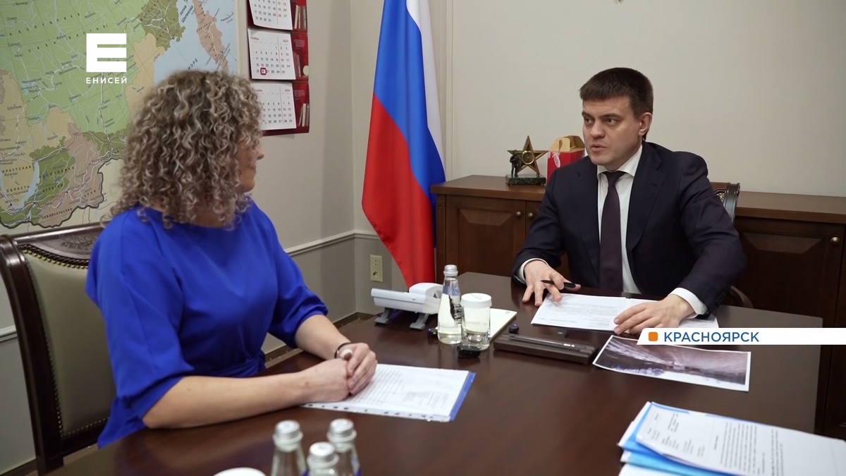     Губернатор Михаил Котюков провёл приём жителей края по личным вопросам