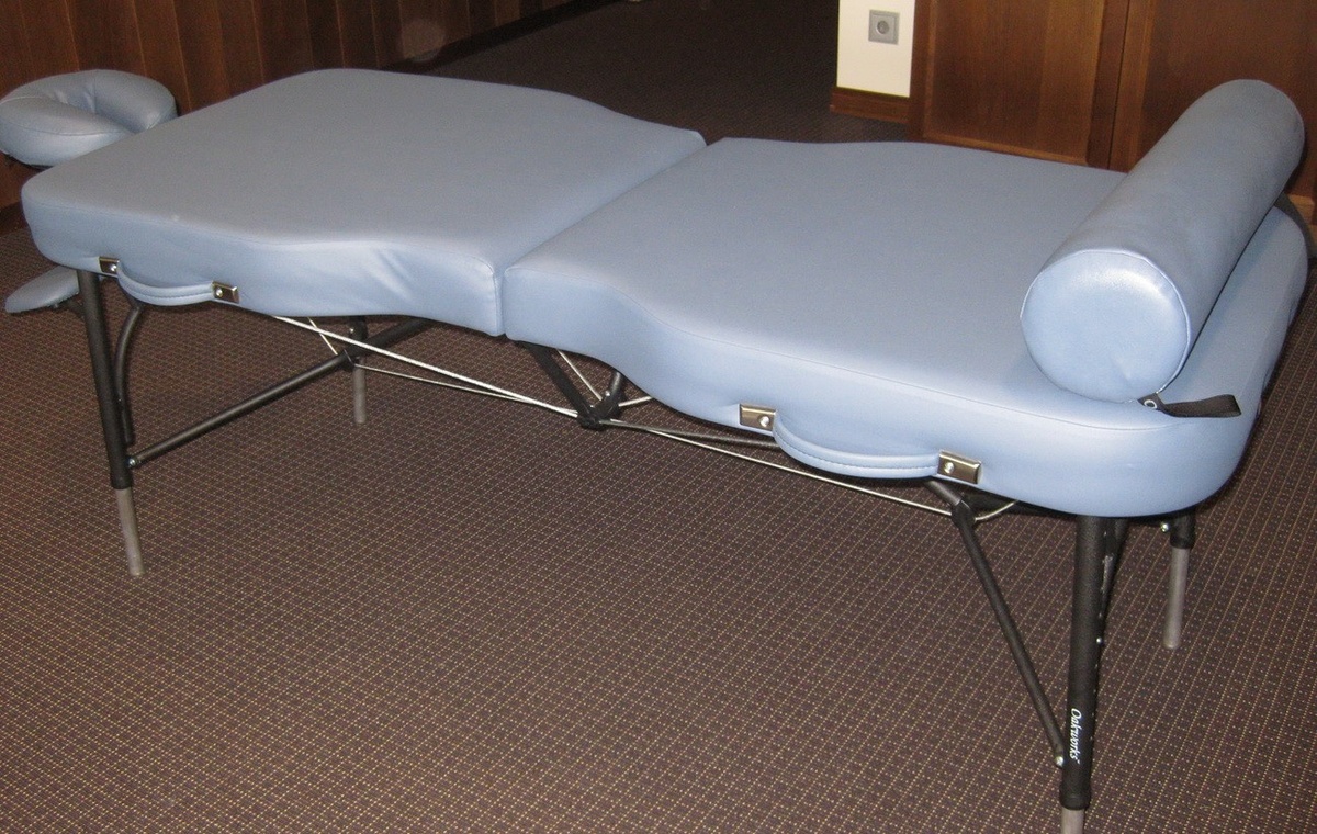 Массажный стол складной