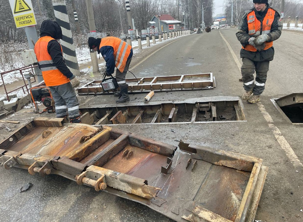    На Потребкооперации водитель врезался в железнодорожный переезд