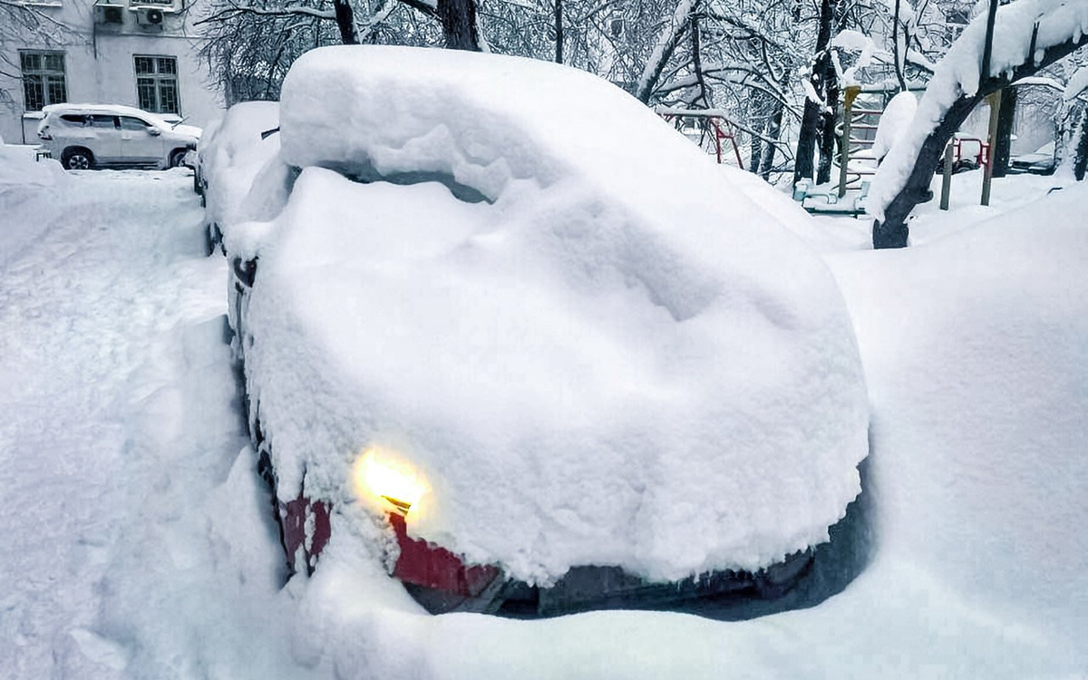 Прогревать авто можно и так, но будет ли польза АКБ?