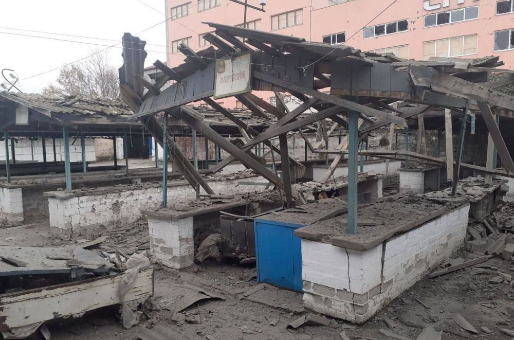 Боевики ВСУ обстреляли центральный рынок Новой Каховки и ранили местного жителя, источник – Телеграм-канал Администрация городского округа Новая Каховка