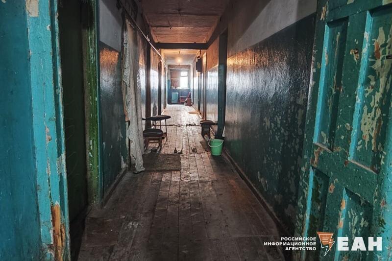    ЕАН / Коридор общежития по улице Чапаева, 45 в Кувандыке Оренбургской области