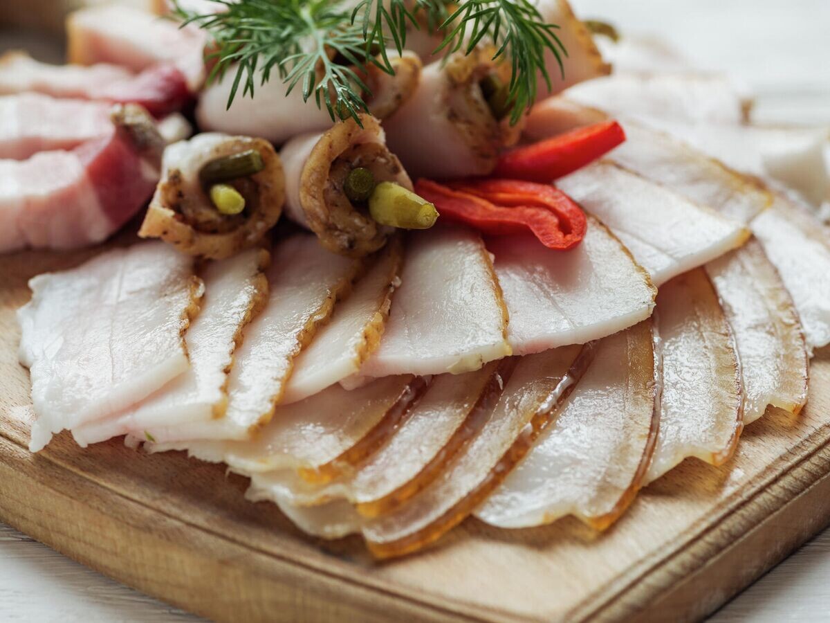    Сало© Depositphotos.com / VadimVasenin