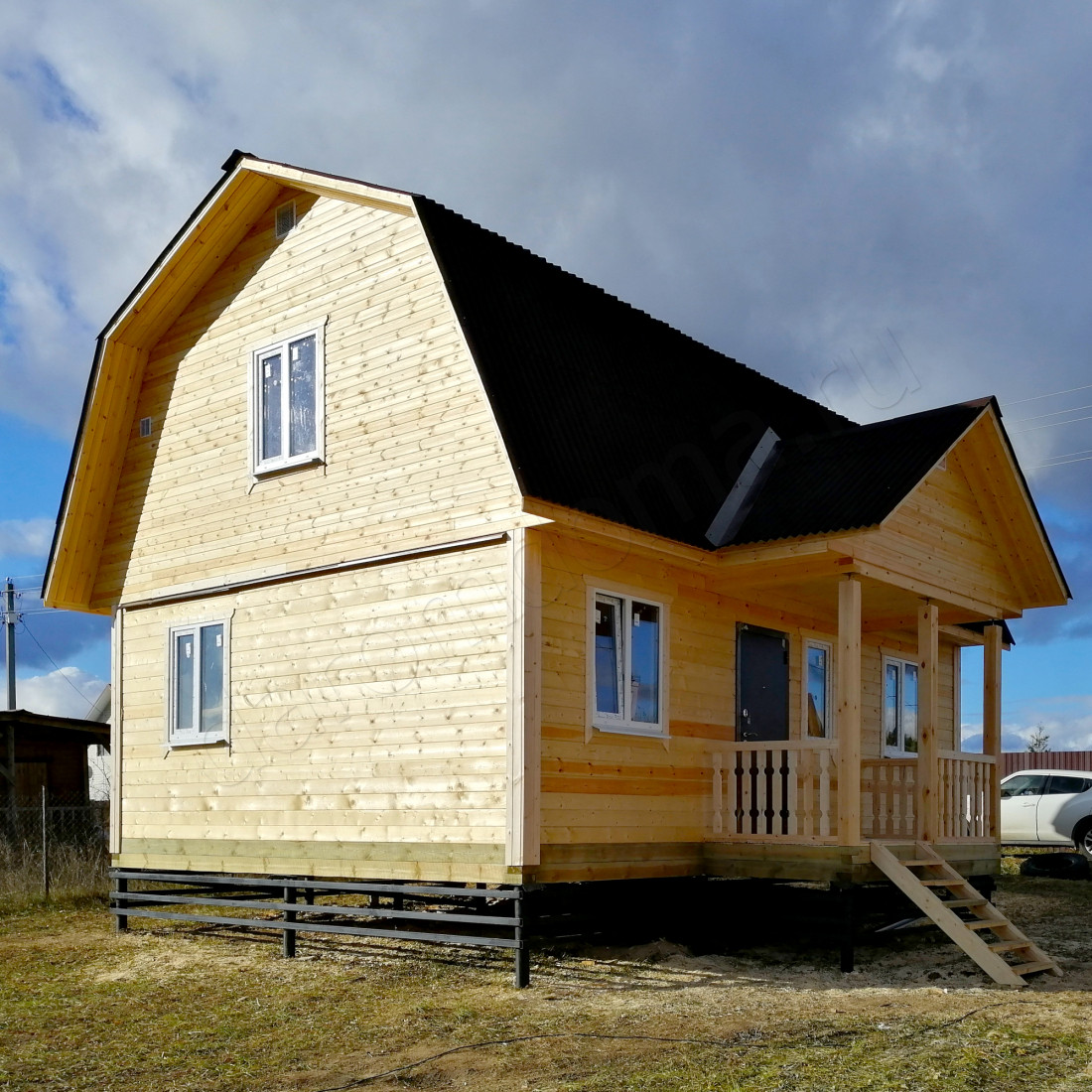 Дом в деревне Пушкарка