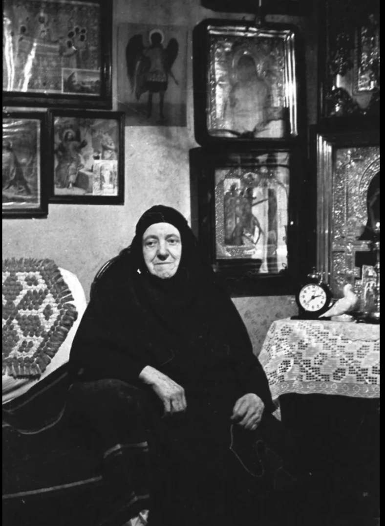 Схимонахиня Севастиана (Лещева). В миру Ольга Иосифовна Лещева. Пришла в этот мир в Михайловской слободе, неподалеку от Бронниц. Когда она появилась в монастыре, в тот день обитель щедро одарили финансово. И настоятельница сказала: "С этой послушницей Господь послал нам богатство"