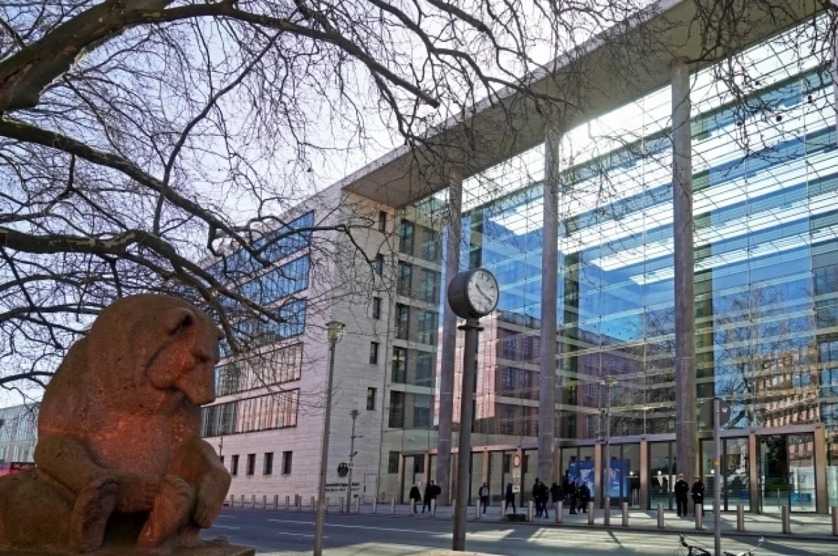    В МИД ФРГ заявили, что власти не закрывали бюро Первого канала в Берлине