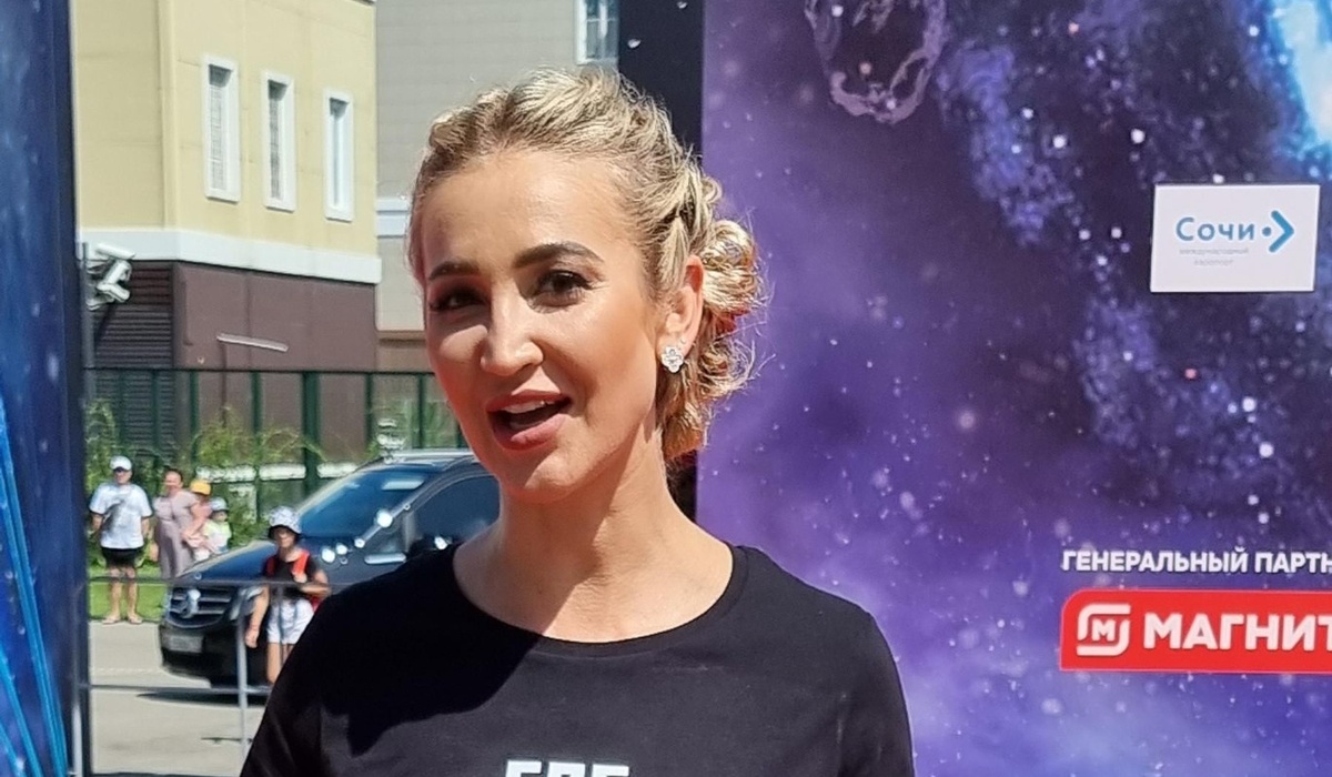    Ольга Бузова. Фото: Дни.ру / Феликс Грозданов