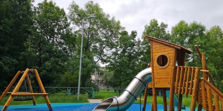    Двор на улице Стойкости, 12пресс-служба комитета по благоустройству