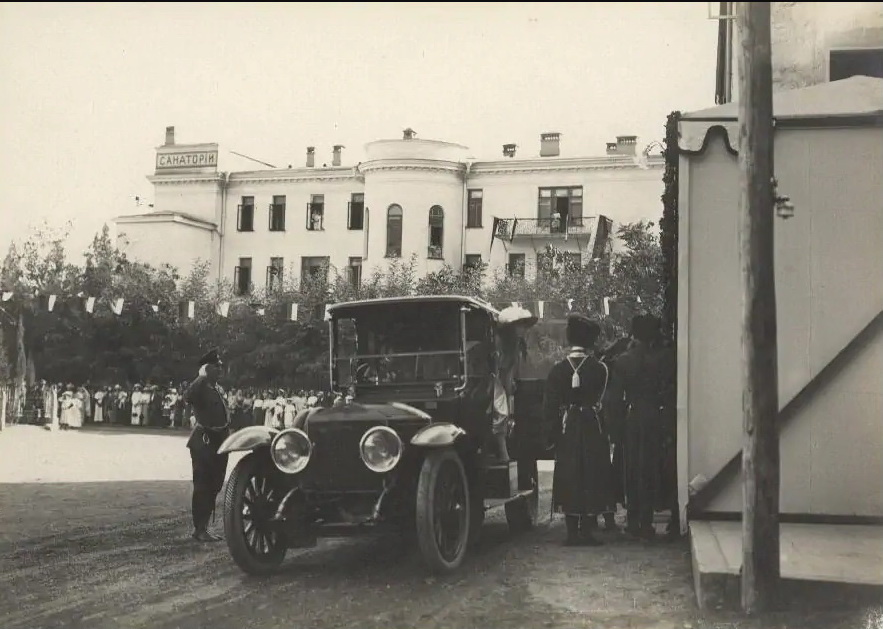 Приезд императрицы на базар