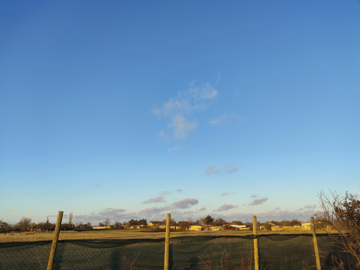 Небо практически чистое. Давно такого не было