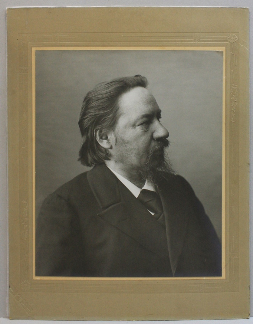 Российский изобретатель в области механики и теплотехники Василий Иванович Калашников. Конец XIX в. Автор М. П. Дмитриев.