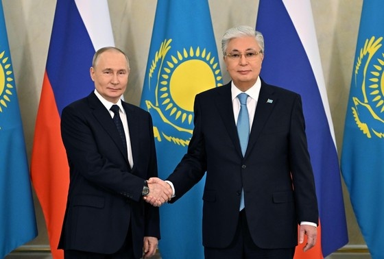    Владимир Путин и Касым-Жомарт Токаев