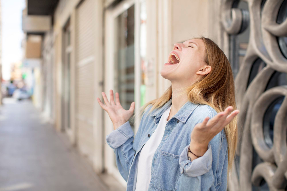 Театрализация и гиперболизация собственных переживаний (Источник изображения freepik.com)