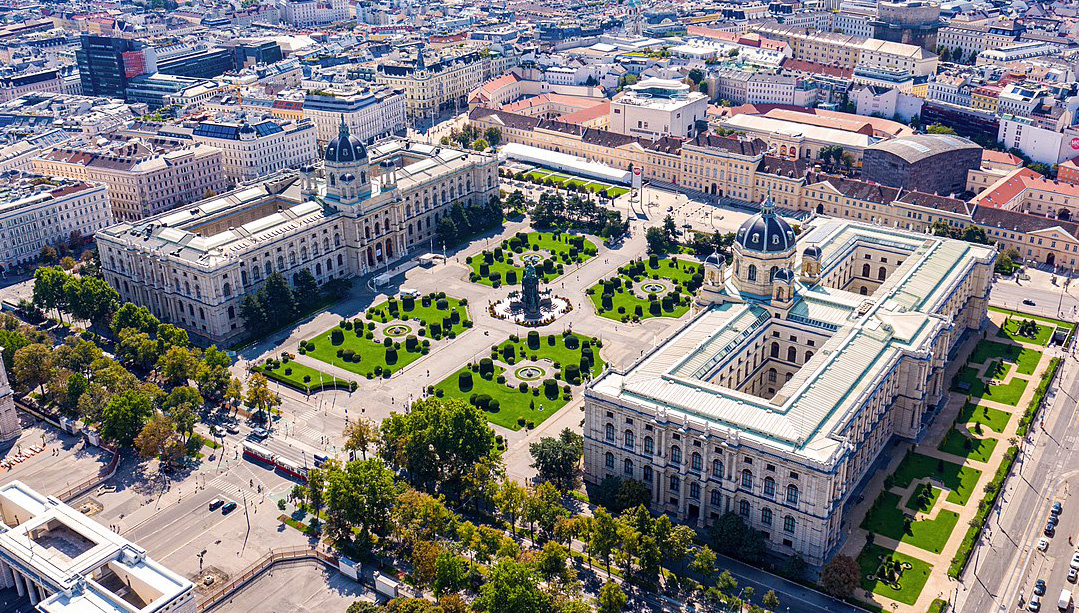 Фото взяты из Википедии