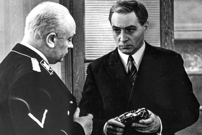 Кадр из фильма "Семнадцать мгновений весны"