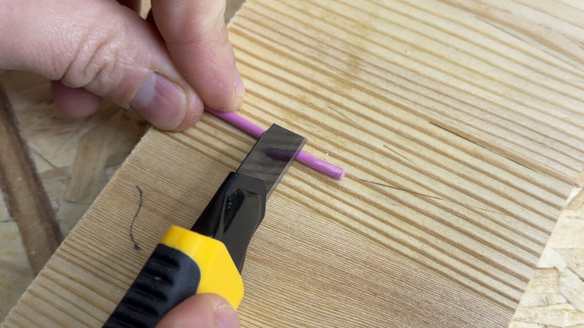 В этой галерее я покажу как использовать нож в качестве стриппера, → листайте галерею → 