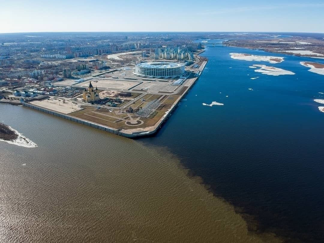 Нижегородская Стрелка - место слияния рек Оки и Волги