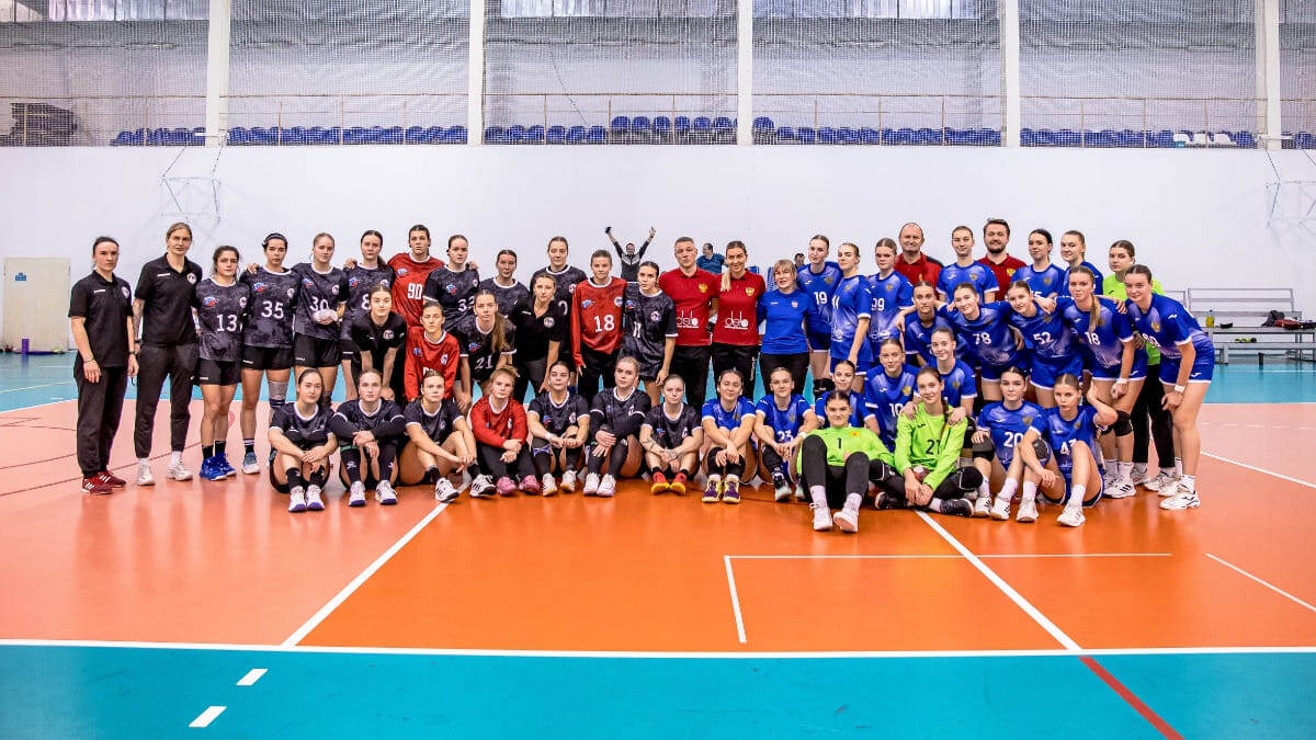    Молодёжная сборная России обыграла московский "Луч"