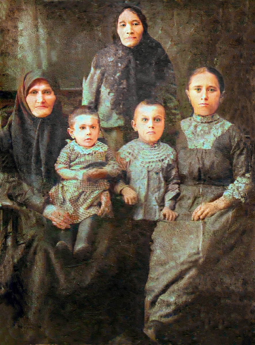 Фото из личного архива.Самара,1913,фотография И.С. Либермана.Отреставрировано не очень. Листайте дальше,там еще есть