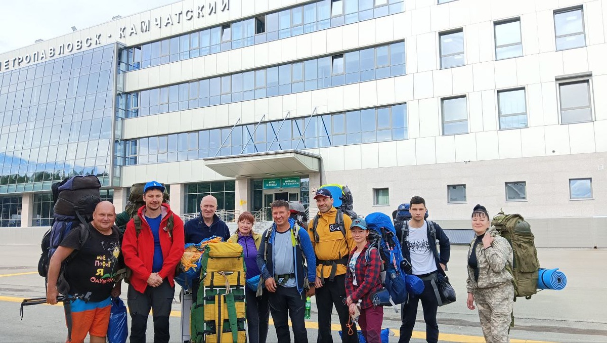 Вот мы все, перед погрузкой на теплоход