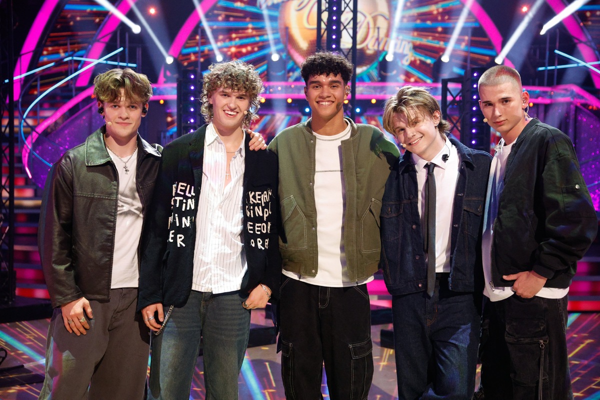    dearALICEСоцсети