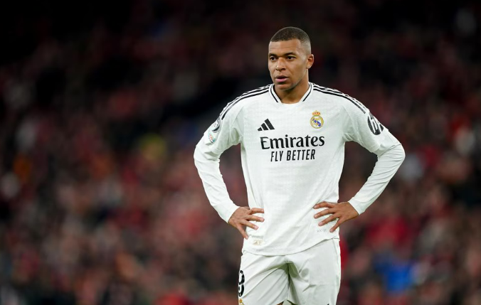 Килиан Мбаппе провалил матч с "Ливерпулем". Фото: УЕФА