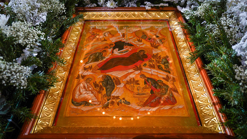 Великая вечерня в праздник Рождества Христова в Храме Христа Спасителя.patriarchia.ru