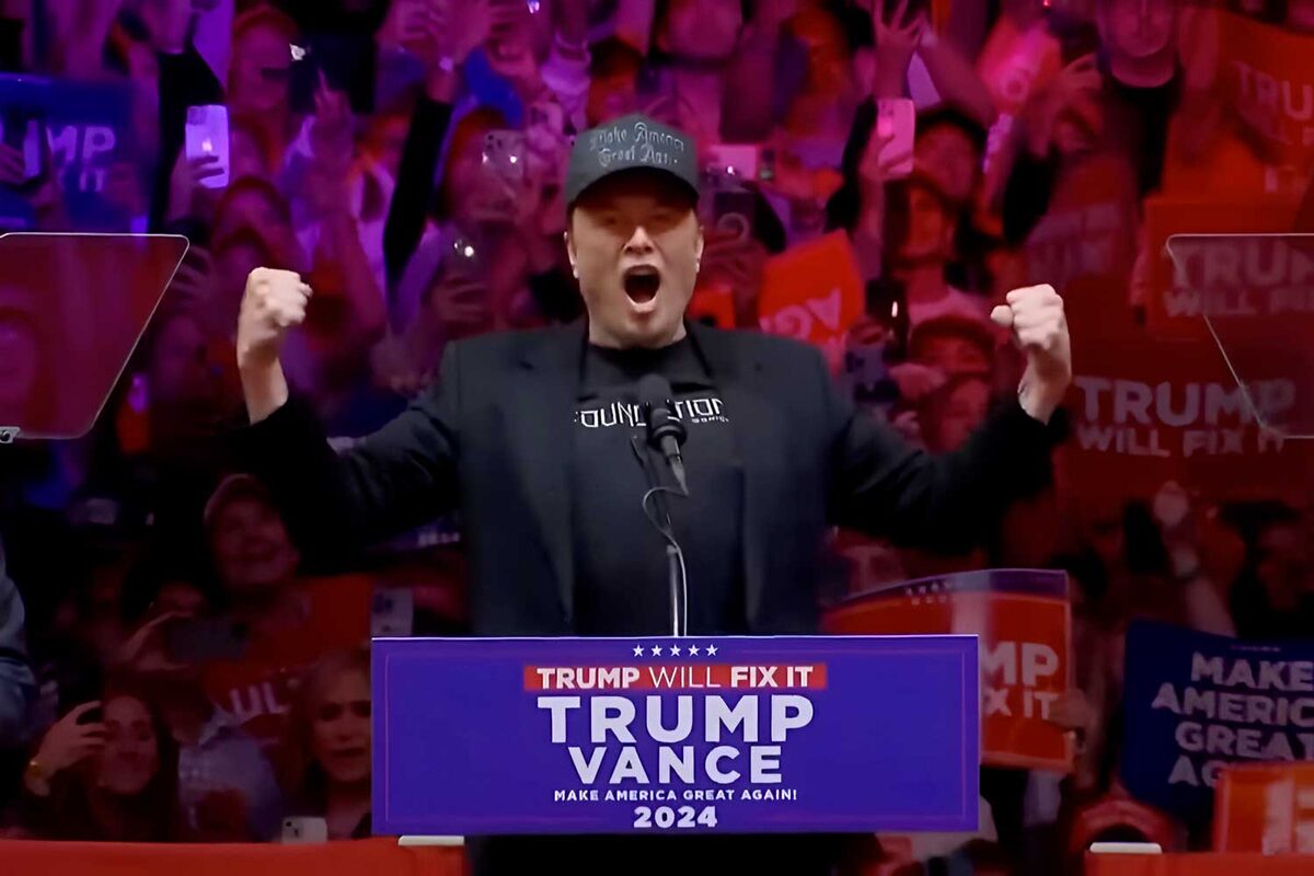 Топит за Трампа. И за себя. Фото из открытых источников