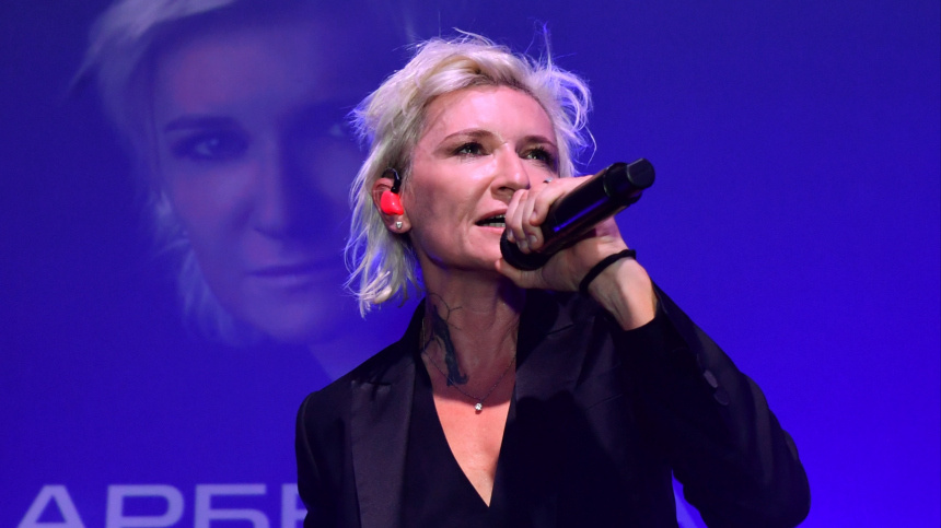    Фото: © РИА Новости/Екатерина Чеснокова; ВКонтаткте/Диана Арбенина. Ночные Снайперы/thenightsnipers; 5-tv.ru