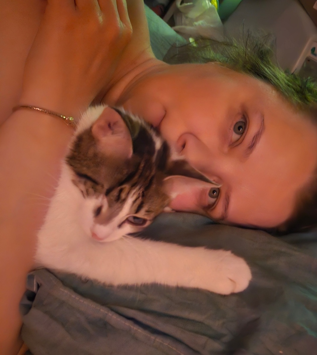 Фото автора. Я и Цветик.