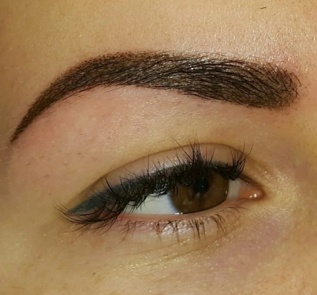 Татуаж бровей. Как правильно его сделать. Правила ухаживания. Риски.