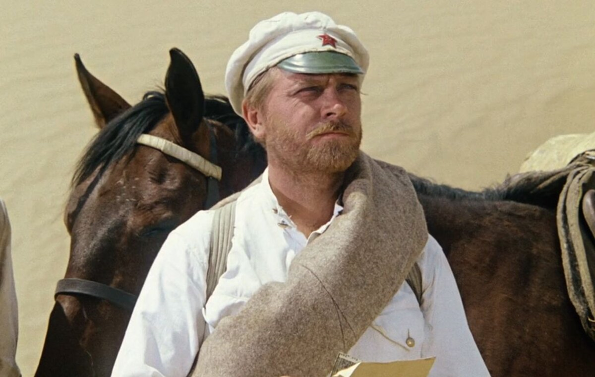 Кадры из фильма"Белое солнце пустыни", 1970 год