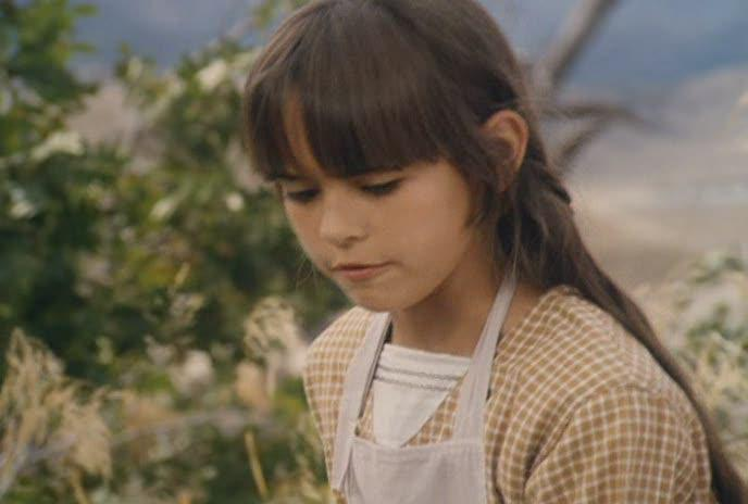 Мэгги, единственная дочь Фионы, кадр из кф "Поющие в терновнике"