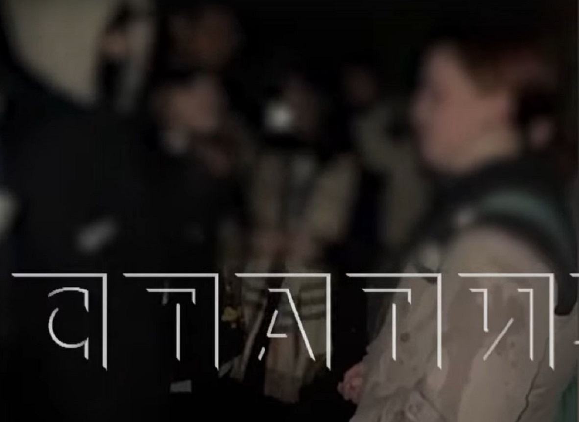    Всё происходящее снимали на камеру