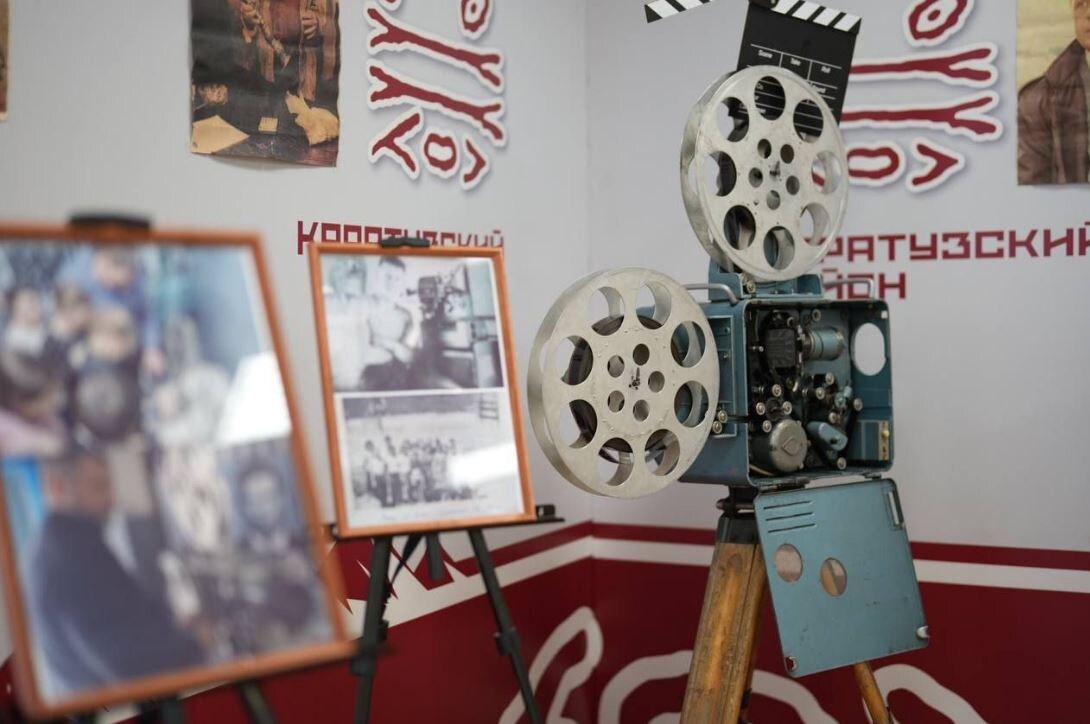     В Каратузском районе после модернизации открылся кинозал