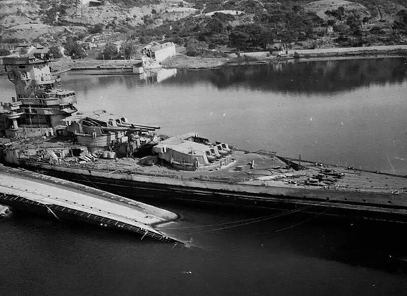 "Флот погибнет, но честь останется"