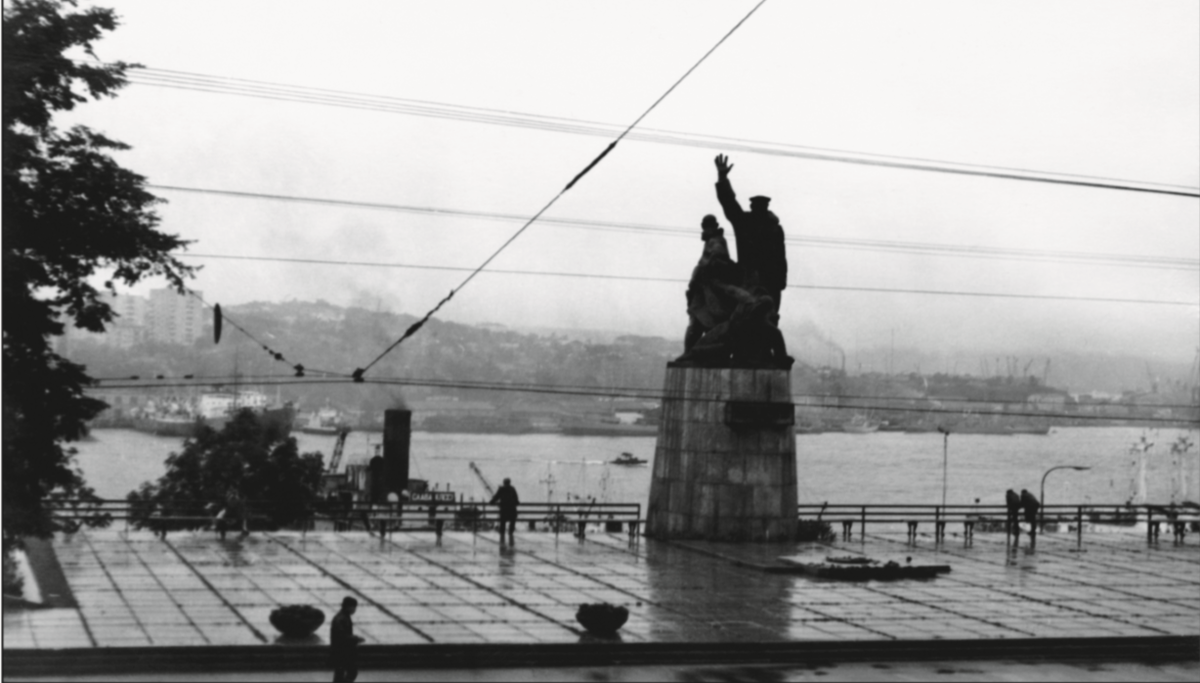 Памятник морякам торгового флота, погибшим в годы Великой Отечественной войны. Владивосток