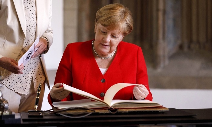    Меркель выдала мемуары, но не все свои тайны